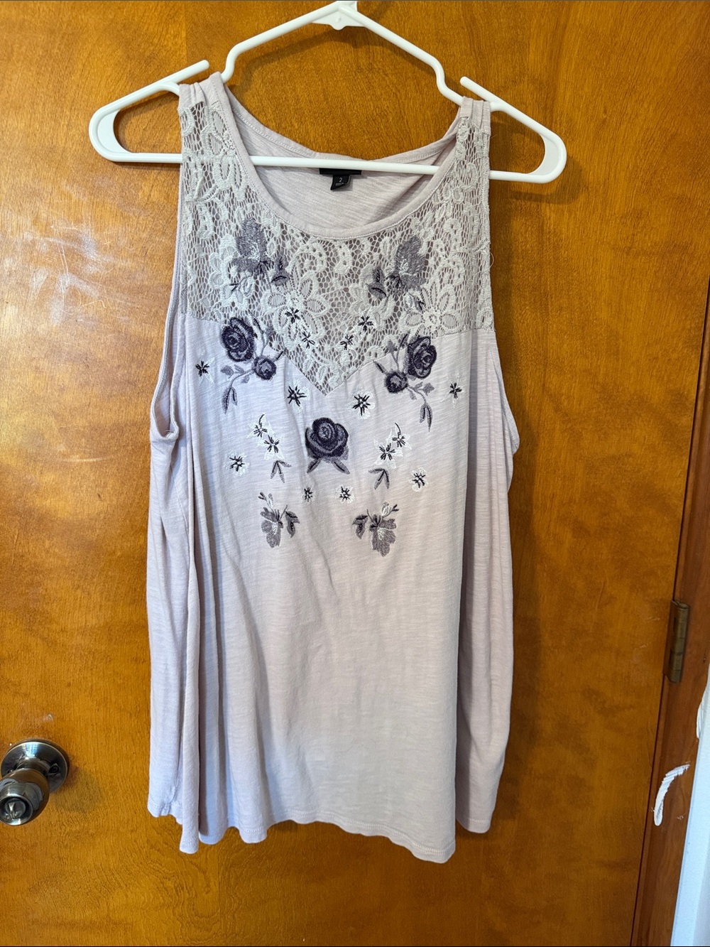 torrid Lavender Lace Yoke Embroidered Floral Tank